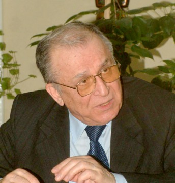 Ion Iliescu, inculpat în dosarul Mineriadei
